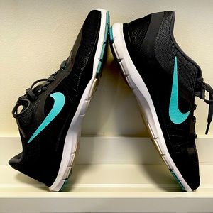 COPY - NIKE Size 8 - Like New